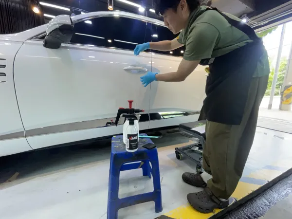 사고 자체는 크지 않았지만, 수리한 부위가 원래 도장과 자연스럽게 이어질지 걱정이 많았습니다.