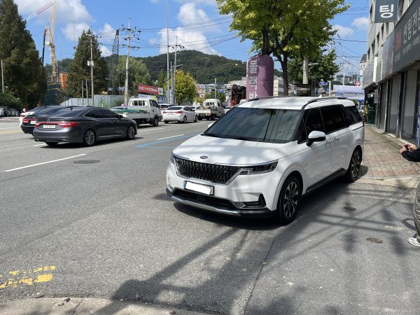 전체 광택까지는 필요 없고 특정 부위만 손보고 싶으신 분들이라면 이런 부분 시공도 충분히 고려해볼 만하다는…