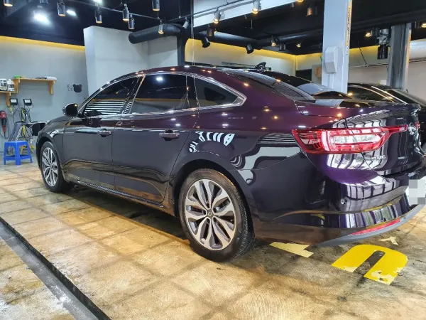 정확한 비용은 차량 크기와 도장 상태에 따라 달라지니 전화 상담으로 먼저 확인하시는 게 제일 좋습니다.